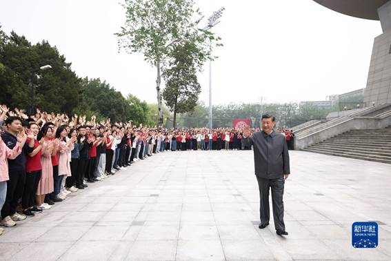 http://www.news.cn/politics/leaders/2022-04/25/1128595417_16508983616201n.jpg
